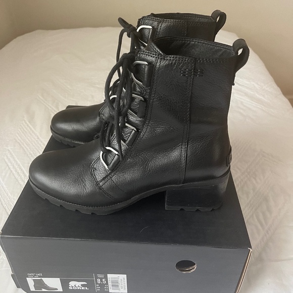 Sorel Cate Lace Up Boot - Picture 1 of 7